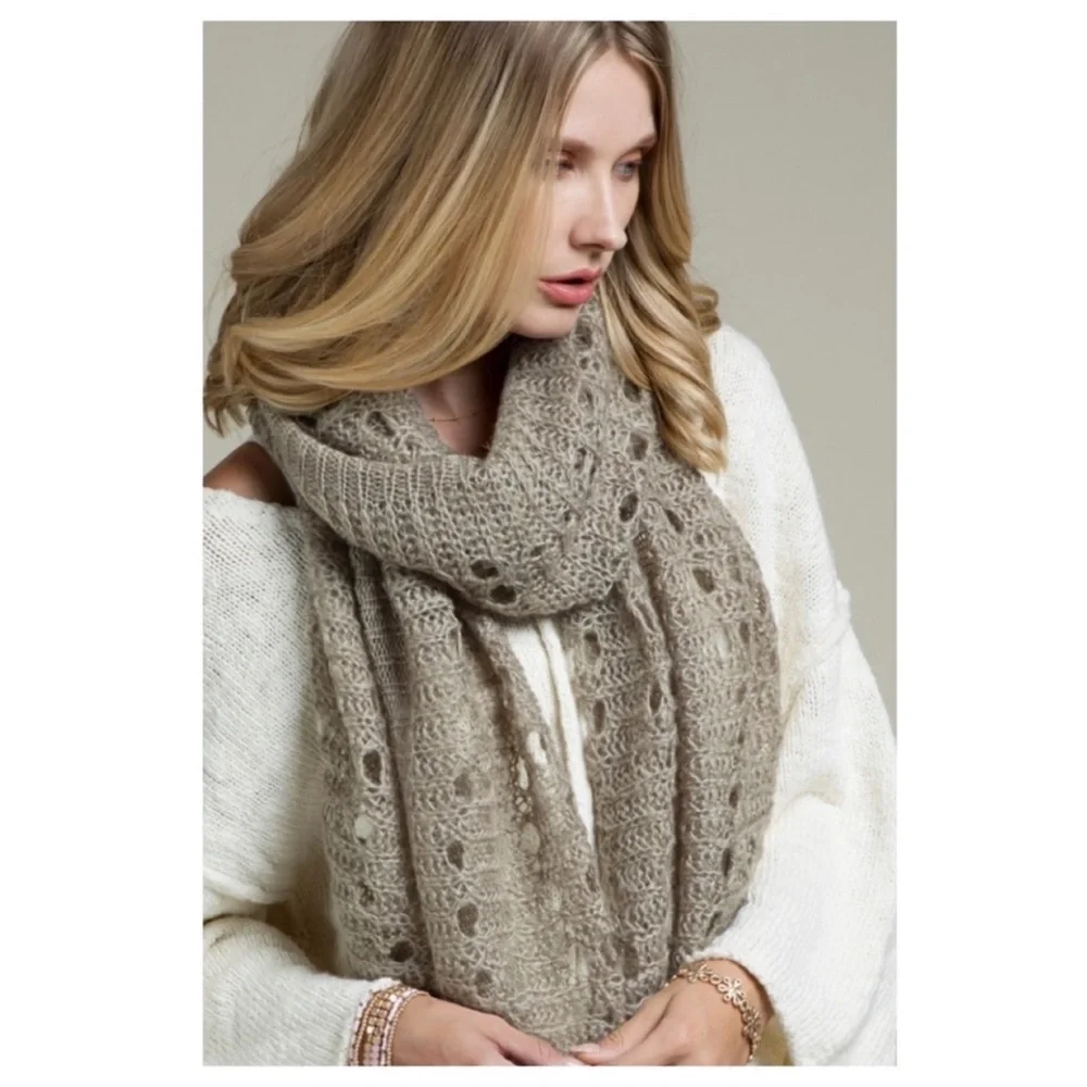 New Ruggine Fall Winter Taupe Open Knit Oblong Scarf - Picture 3 of 4